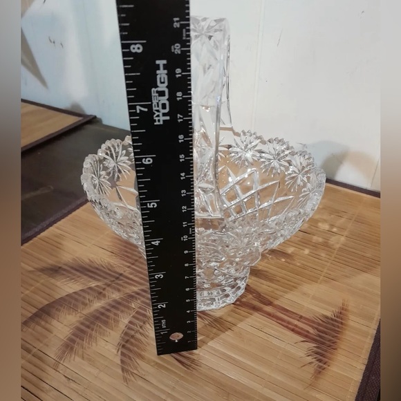 Crystal Clear Industries “Brussels” Poland Handled Basket Candy Serving Dish - Picture 7 of 9